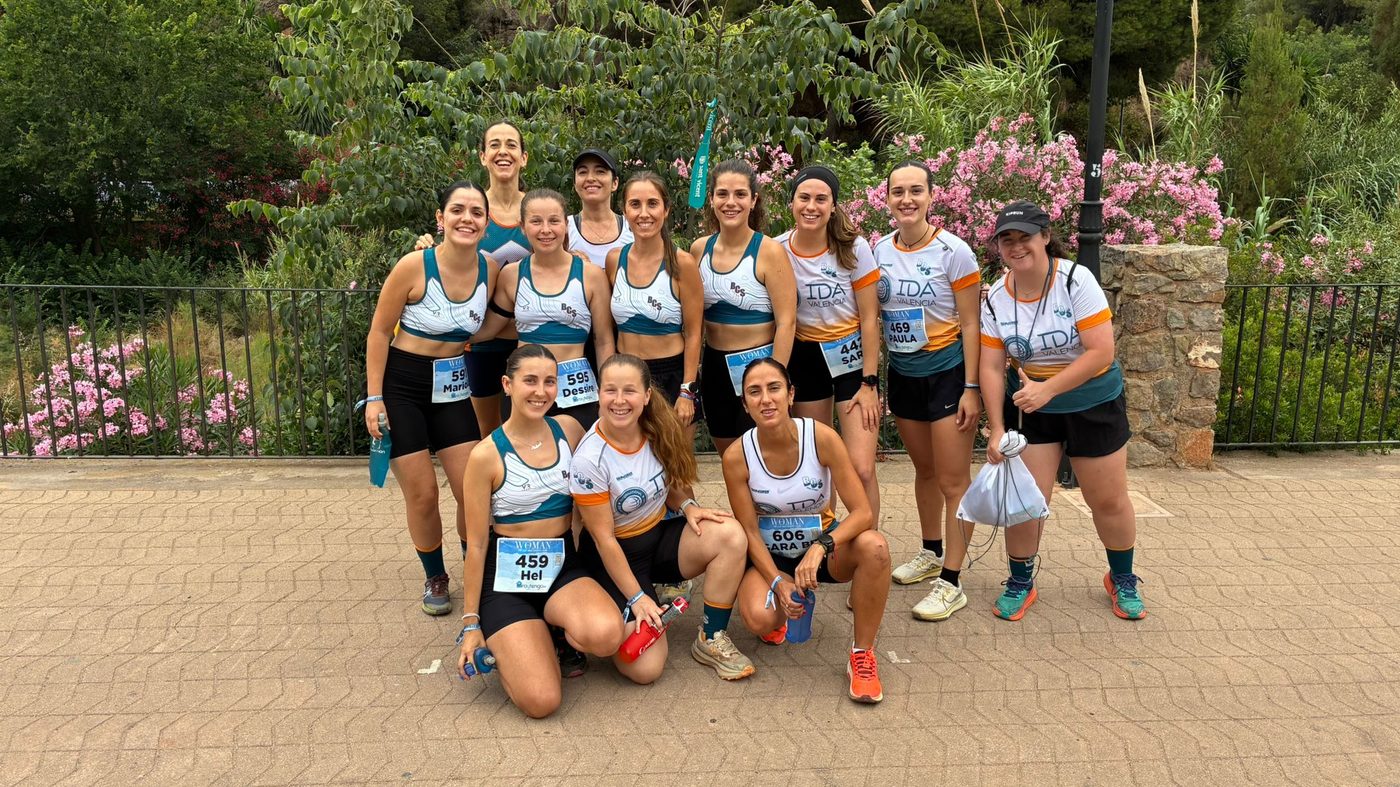 Grupo de corredoras del club