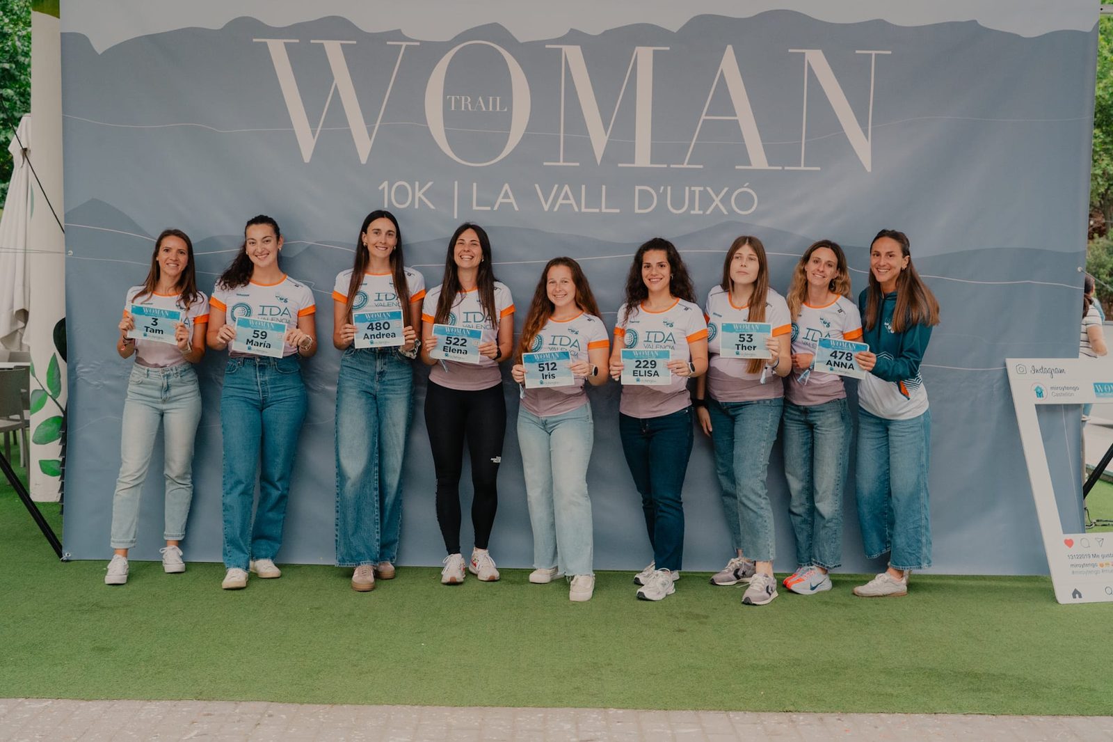 Photocall dorsales Woman Trail